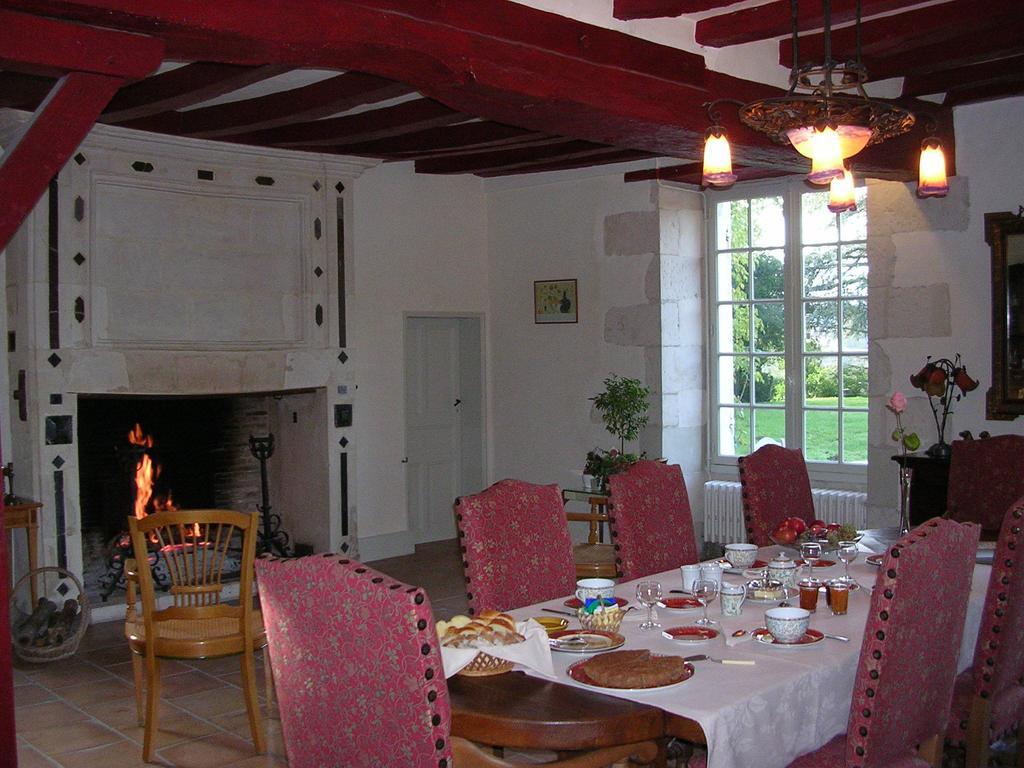 Bed and Breakfast Chateau De La Noblaye Lemere Экстерьер фото